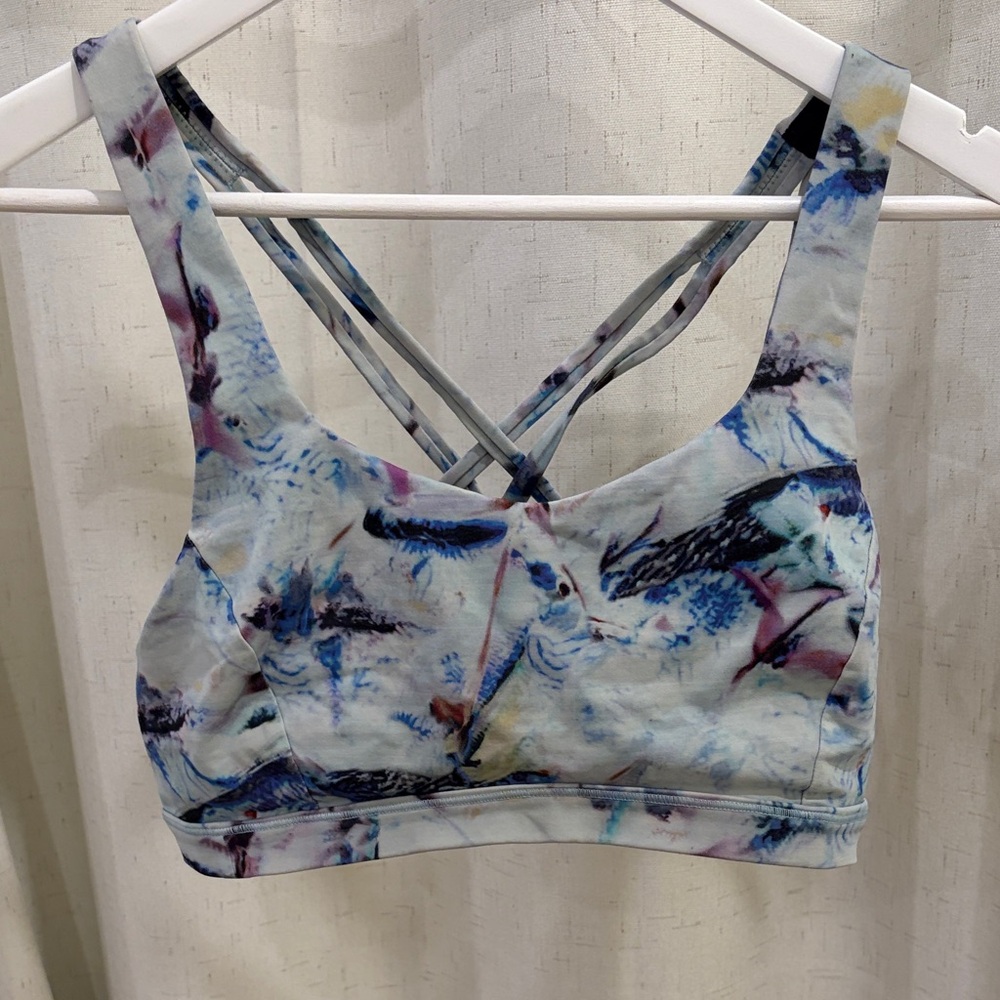 lululemon Blue and Purple Patterned Sports Bra size 6
